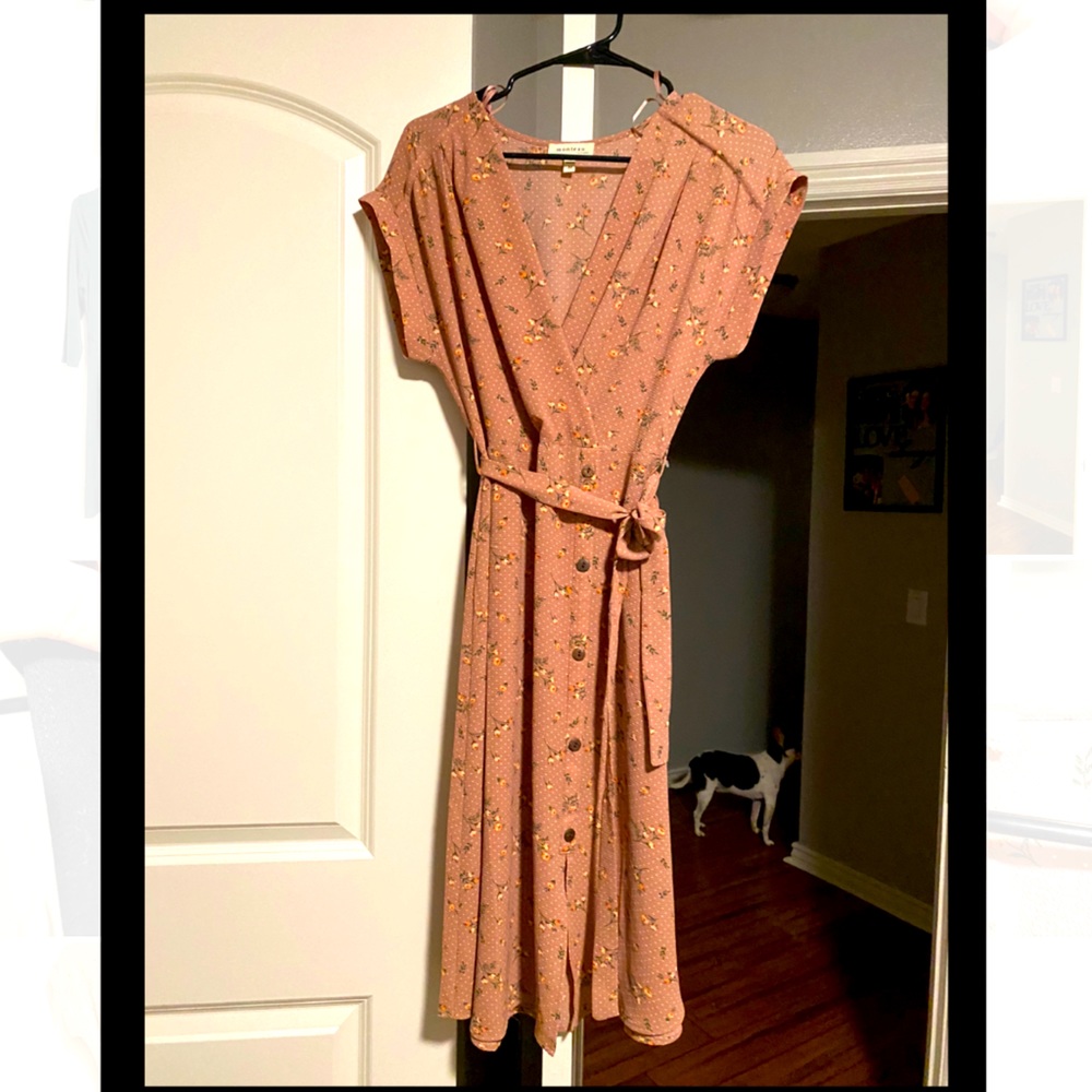 Woman’s Sm/Jrs Md Floral Dress - New - No Tag